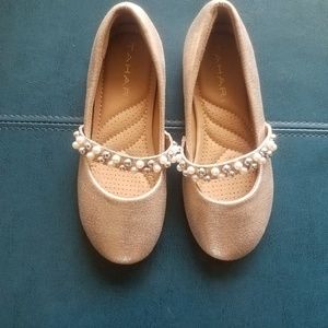Girls gold flat dress shoes toddler  11